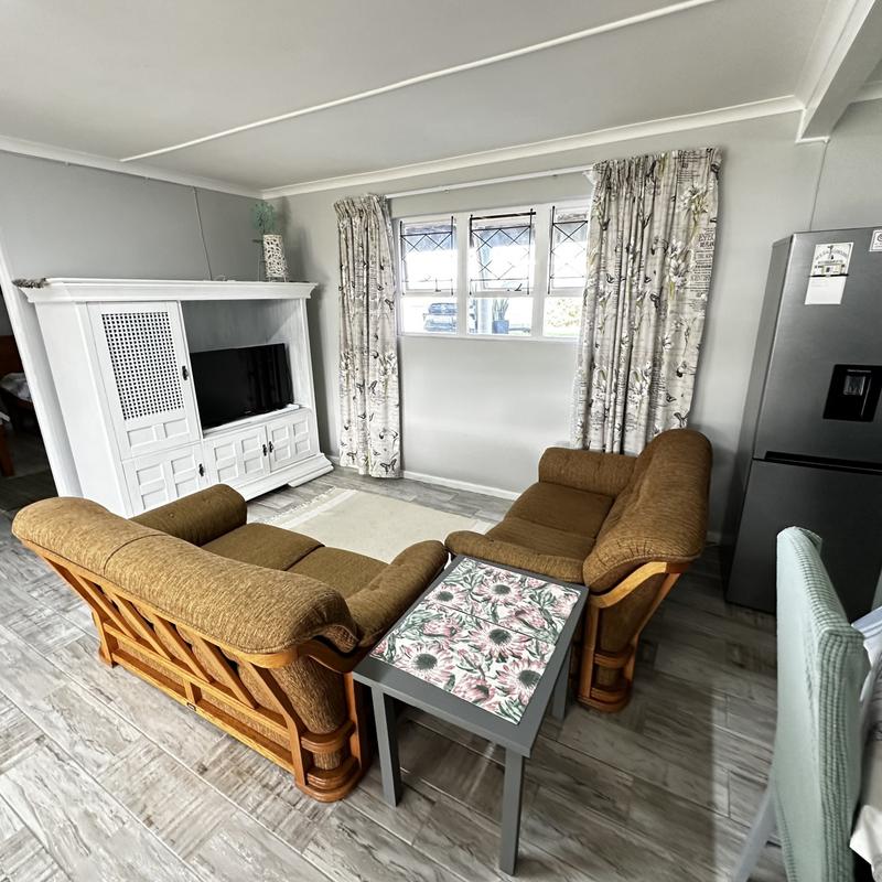 5 Bedroom Property for Sale in Reebok Western Cape